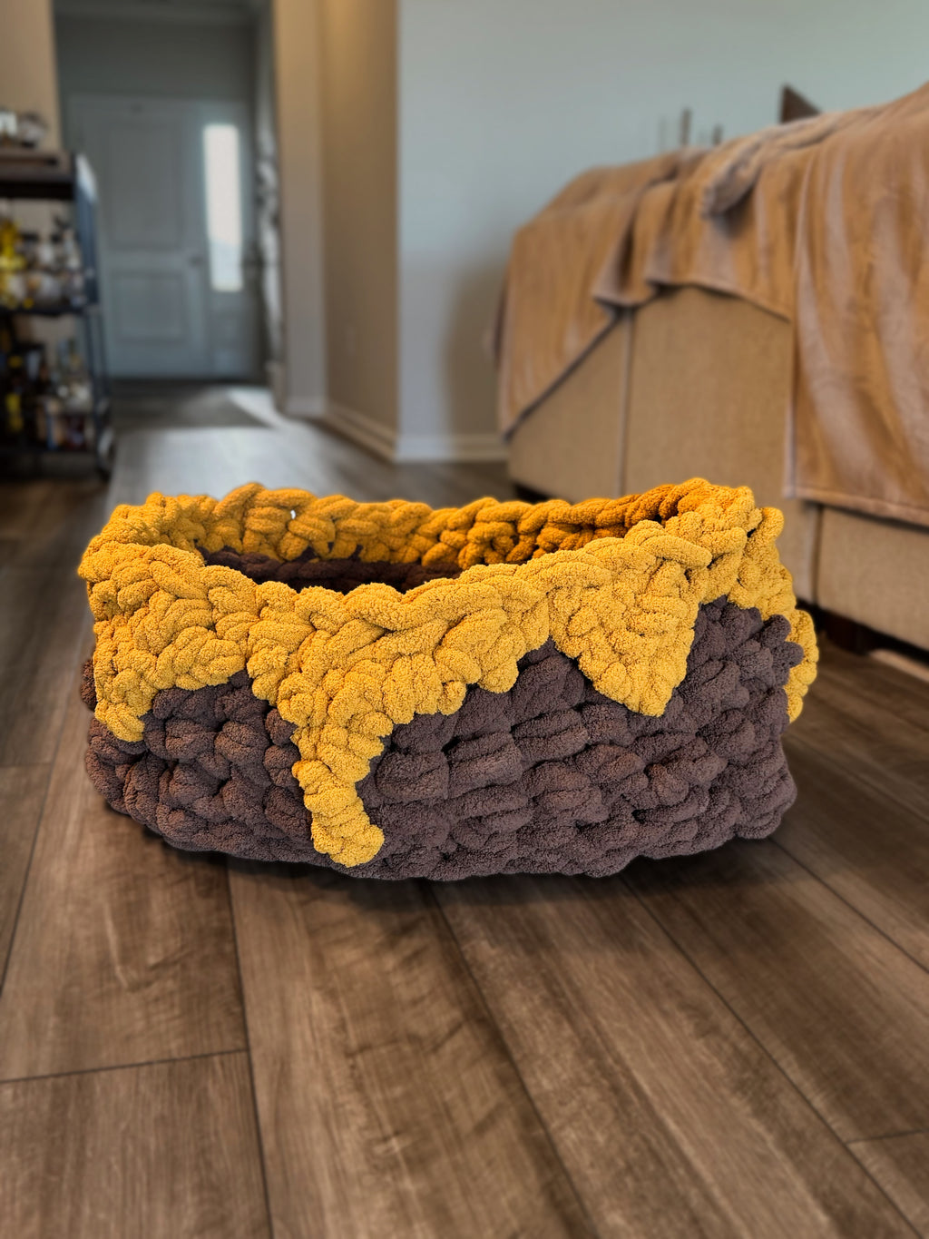 Honeypot Custom Handmade Chunky Yarn Crochet Oval Pet Bed Medium/Large