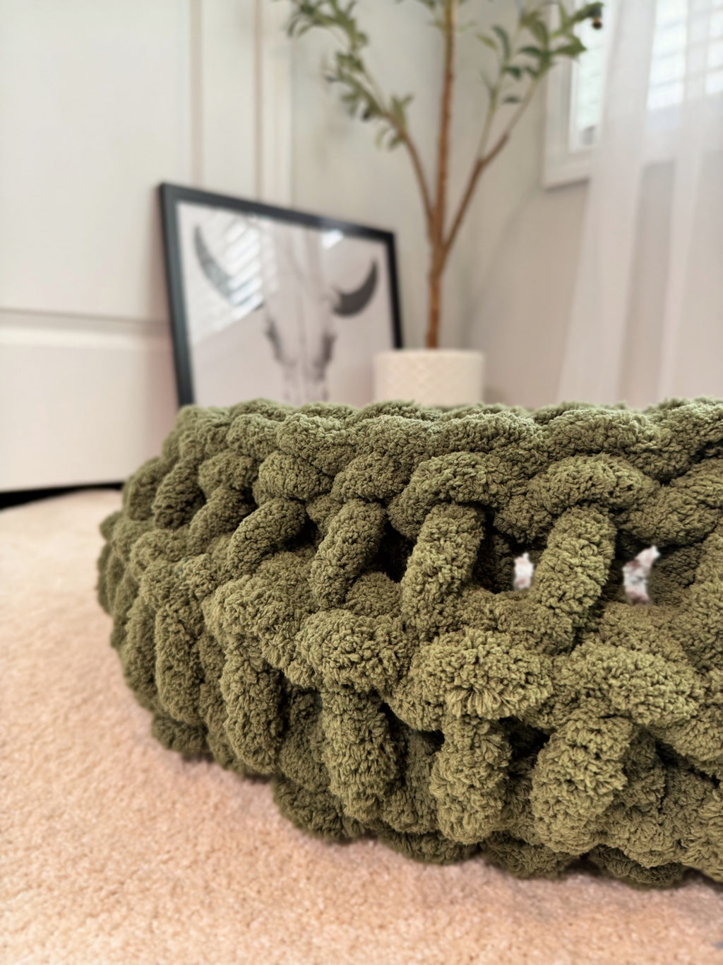 Olive Green Chunky Yarn Round Pattern Pet Bed Handmade Crochet Chunky Knit