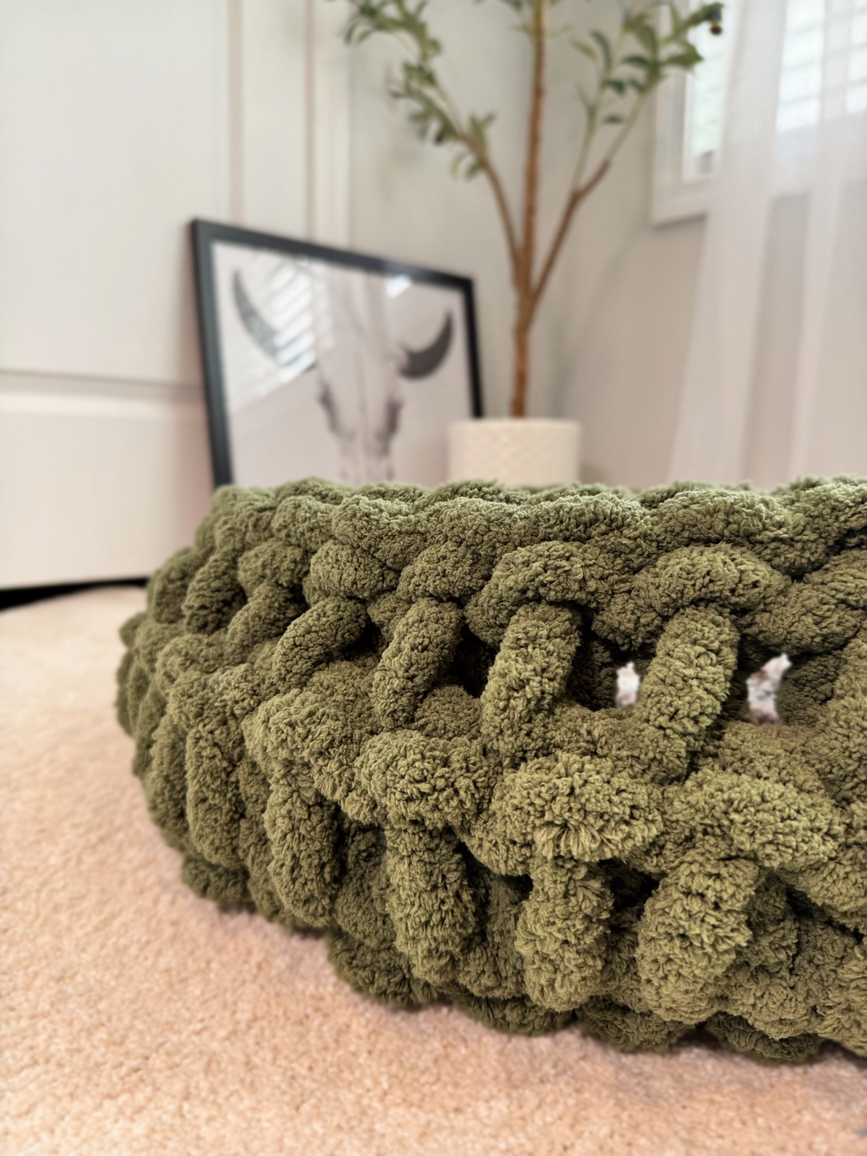 Olive Green Chunky Yarn Round Pattern Pet Bed Handmade Crochet Chunky Knit