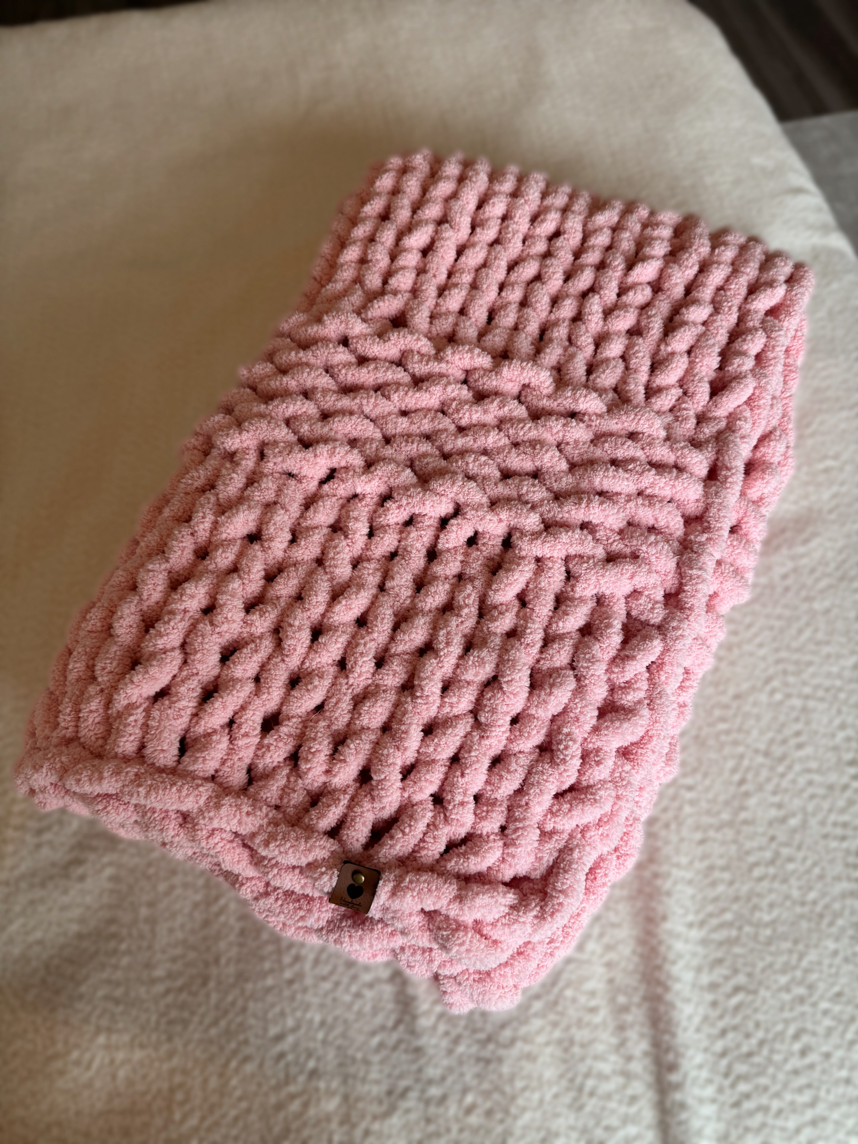 Pink Chunky Knit Blanket